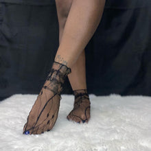 Load image into Gallery viewer, Printed Mesh Ankle Socks