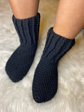 Load image into Gallery viewer, Crochet Crew Socks